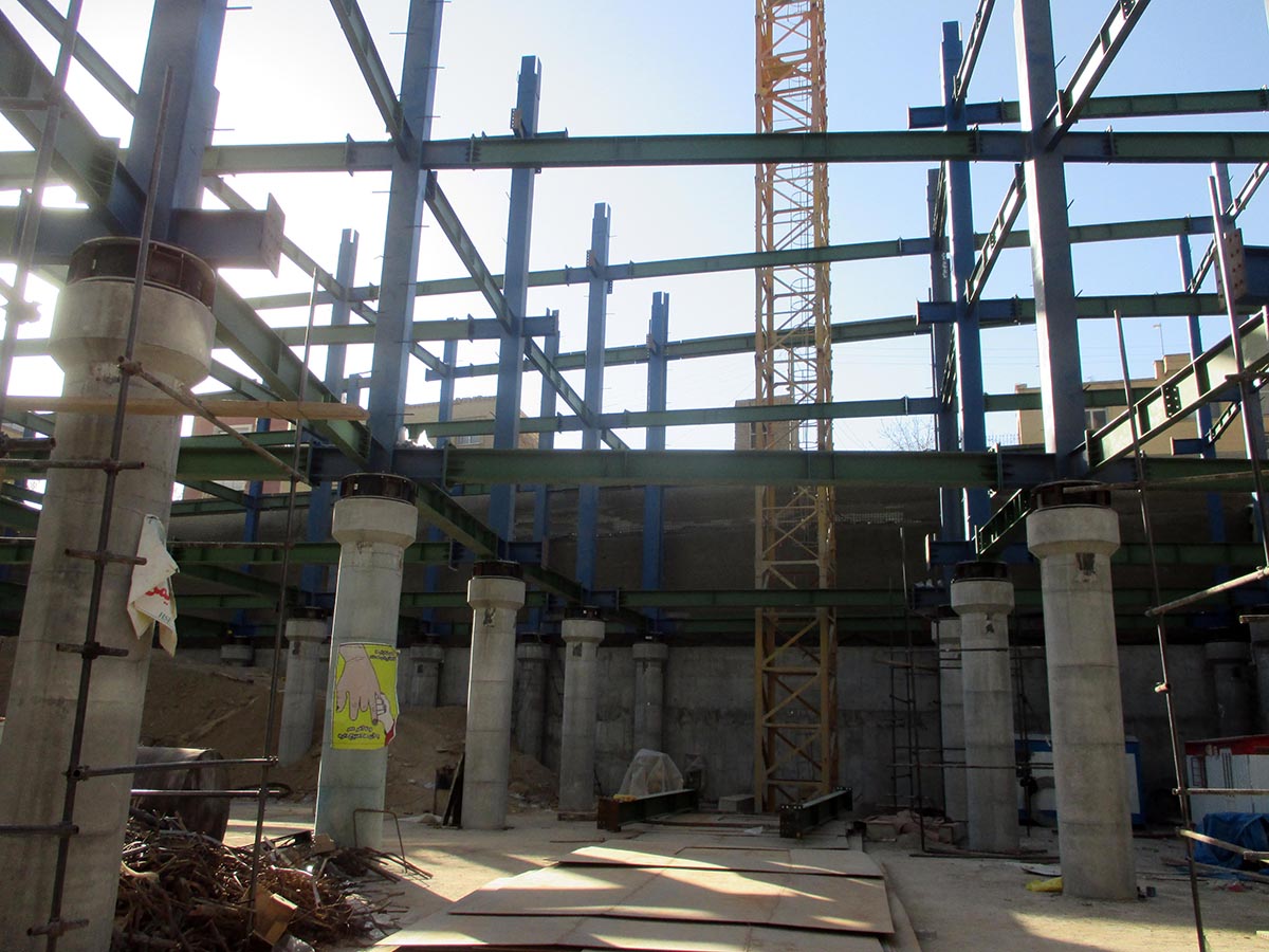 اجرای سازه فلزی پروژه بیمارستان شهید صدوقی