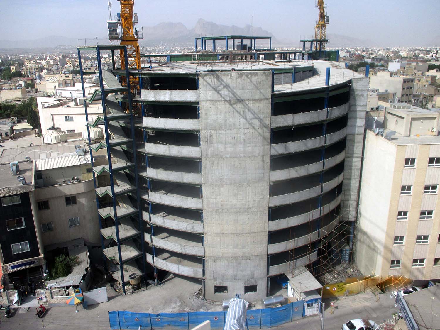 سازه پارکینگ طبقاتی شهید صدوقی